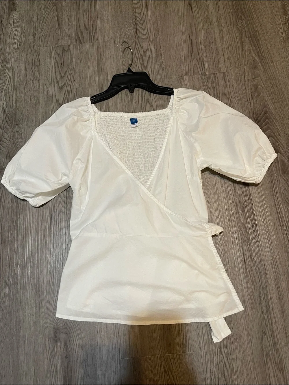 Old navy smocked back puff sleeve wrap blouse